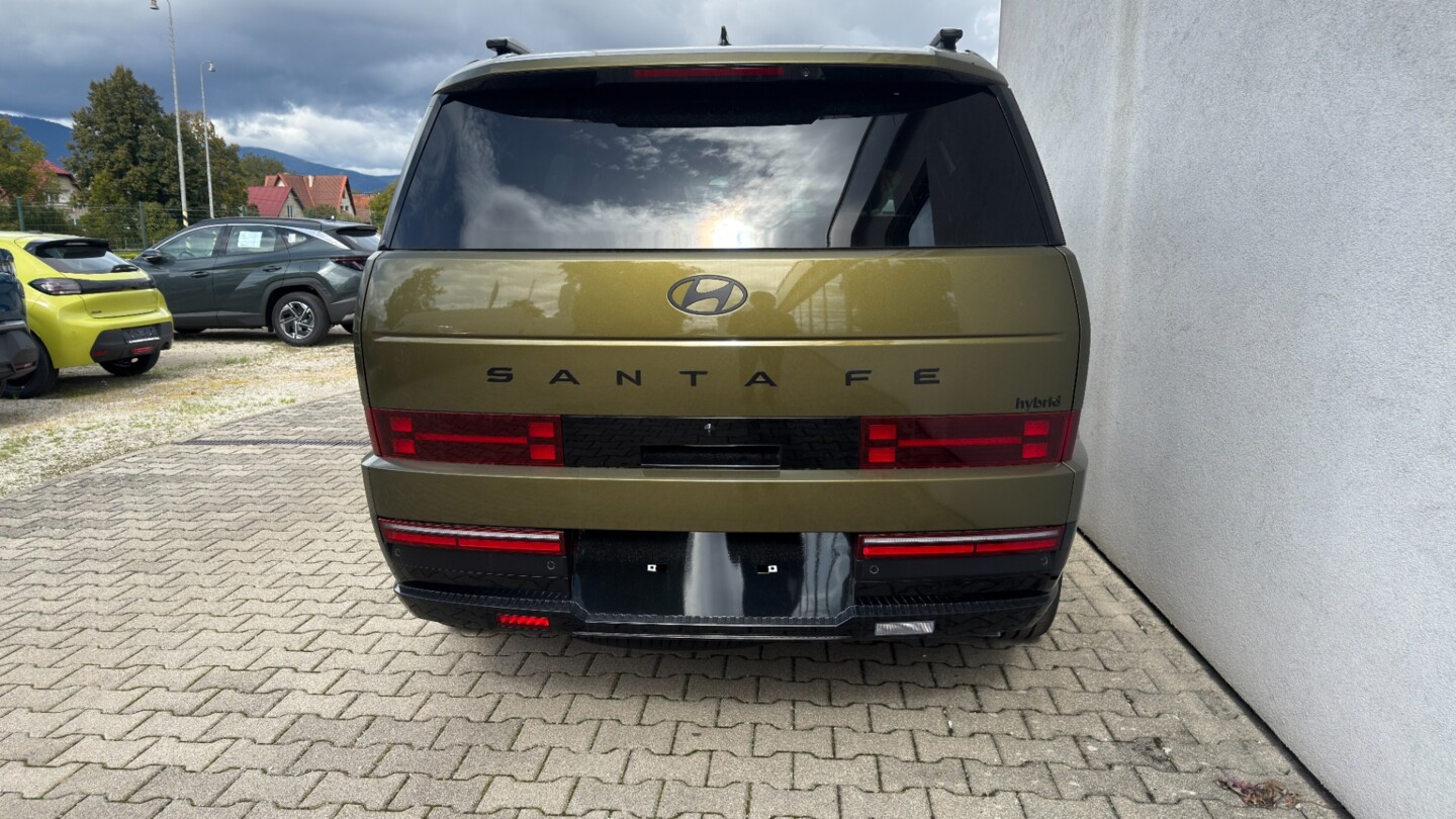 Hyundai SANTA FE