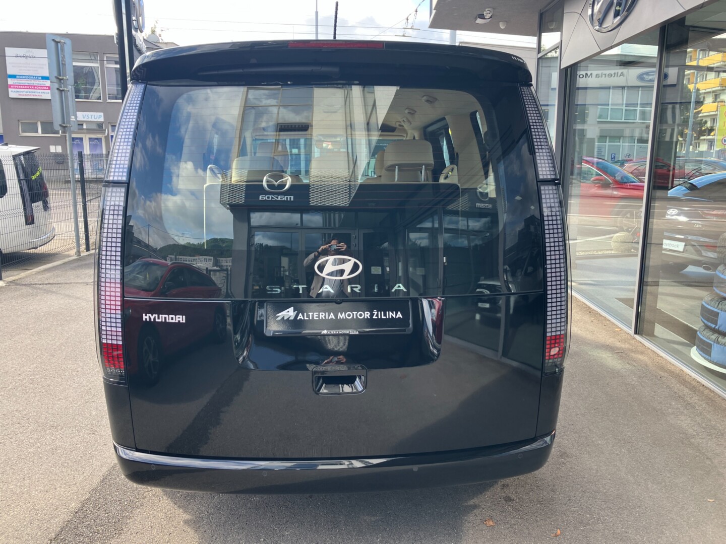 Hyundai STARIA