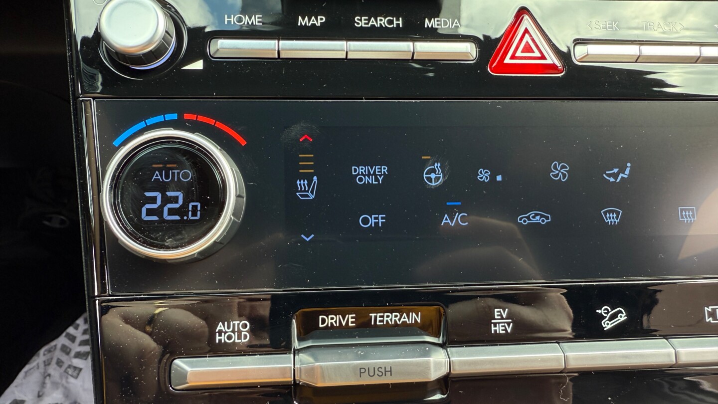 Hyundai SANTA FE