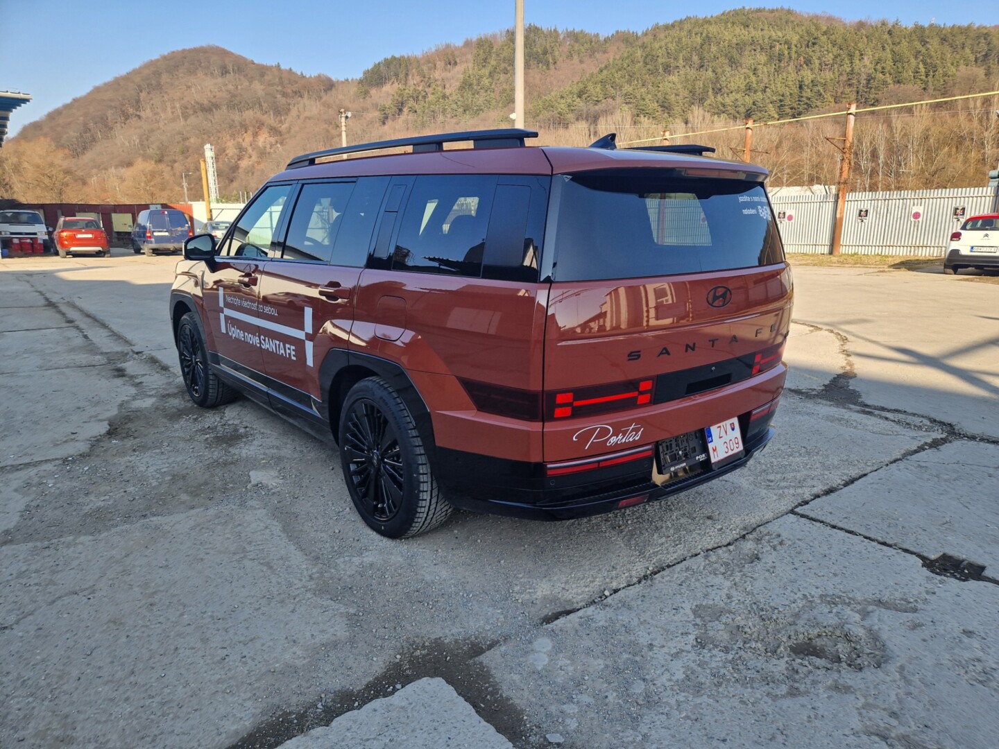 Hyundai SANTA FE