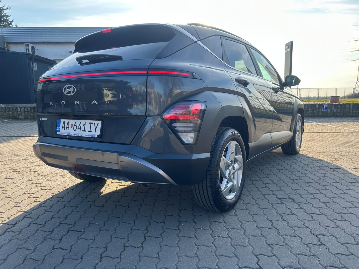 Hyundai KONA