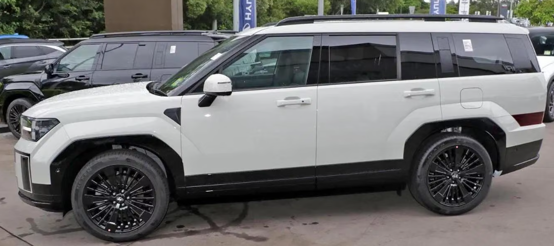 Hyundai SANTA FE