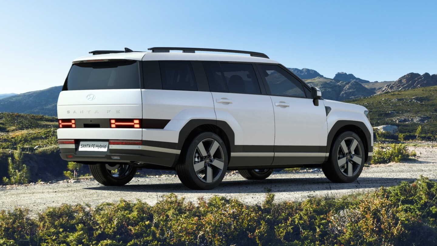 Hyundai SANTA FE