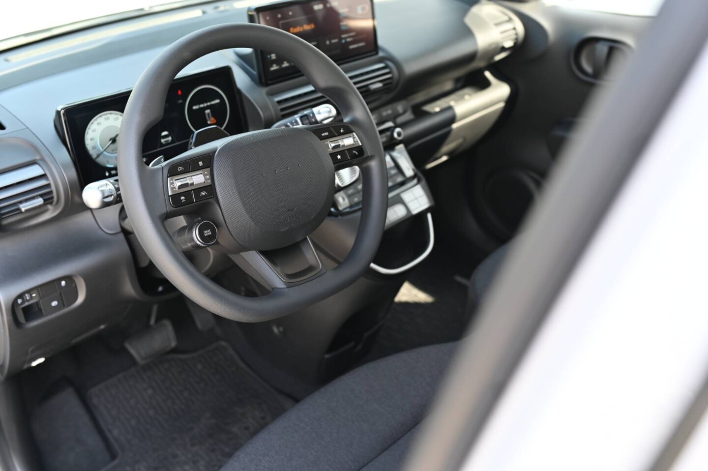 Hyundai INSTER