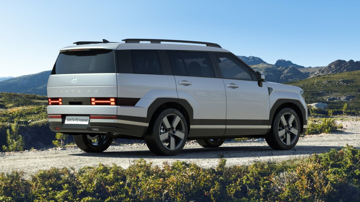 Hyundai SANTA FE