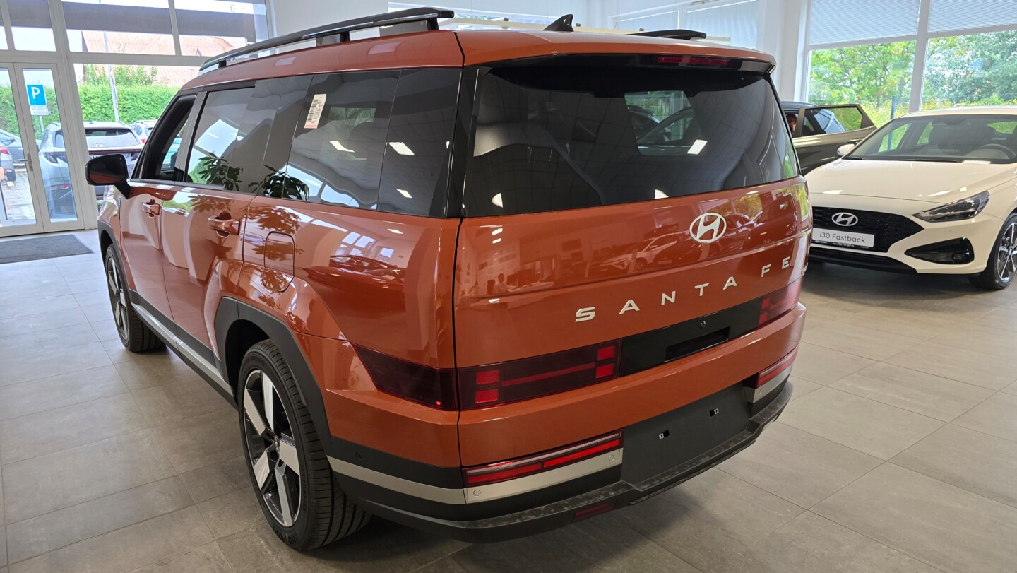 Hyundai SANTA FE