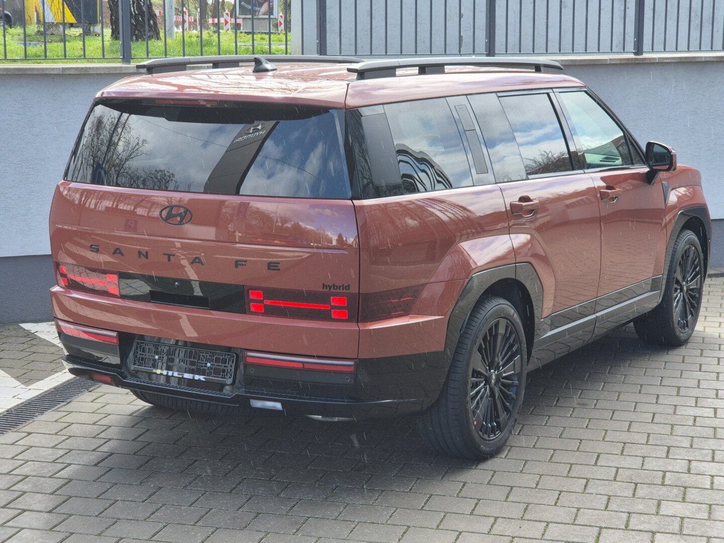 Hyundai SANTA FE