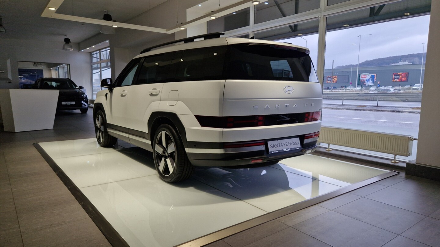 Hyundai SANTA FE