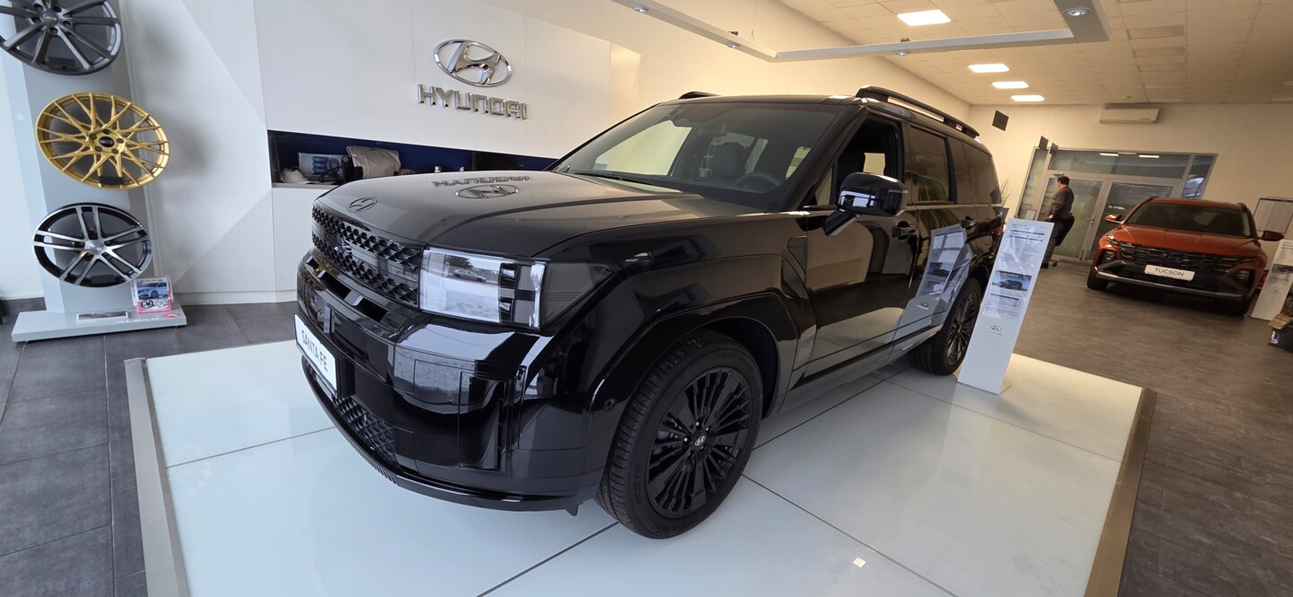 Hyundai SANTA FE